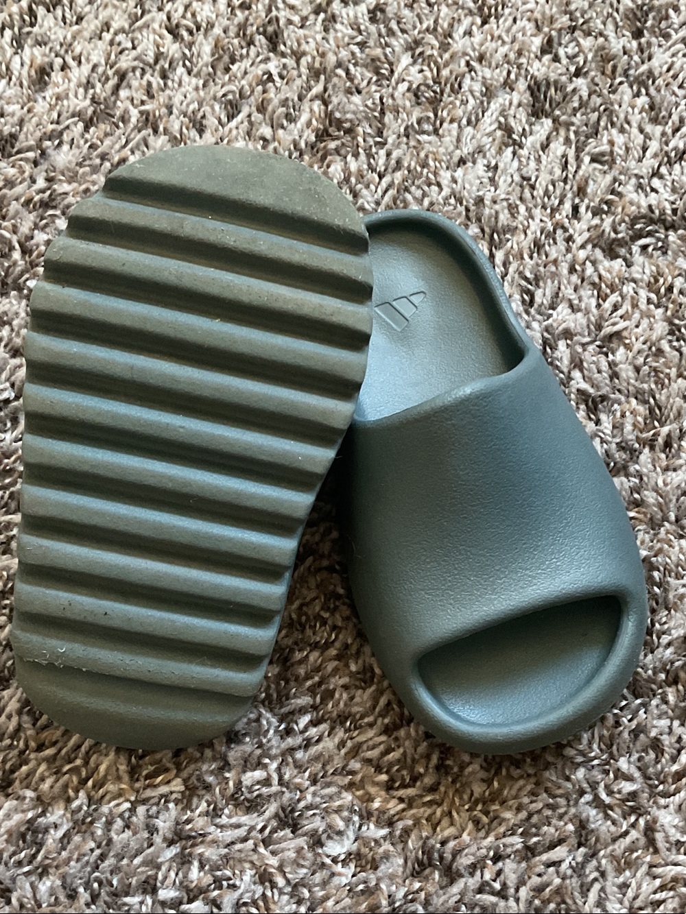 Kids Foam Yeezy Slide Sandals in Grey